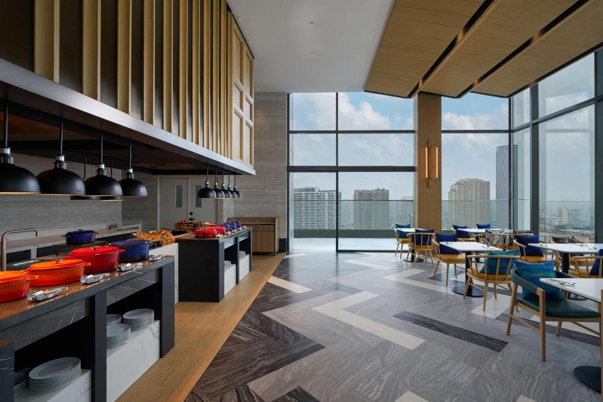 Hilton Garden Inn Bangkok Riverside Banguecoque Exterior foto